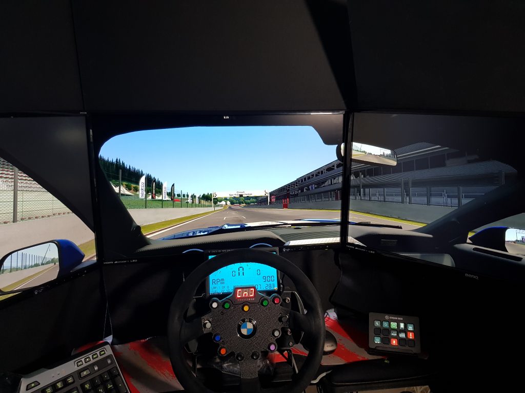 Pantallas cockpit simracing