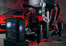 Cockpit de simracing con sistema de movimiento MOZA y PC gaming