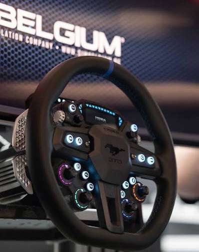Volante MOZA Racing Ford Mustang GTD